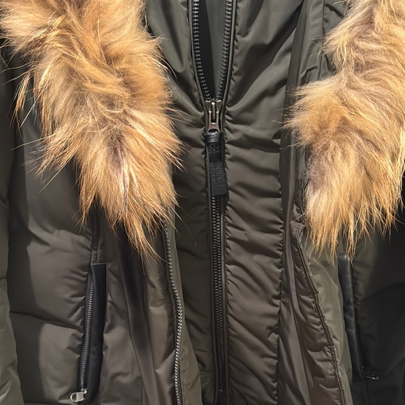 Mackage Adali Women's Down Coat Olive with natural fur Signature Collar - Picture 4 of 8